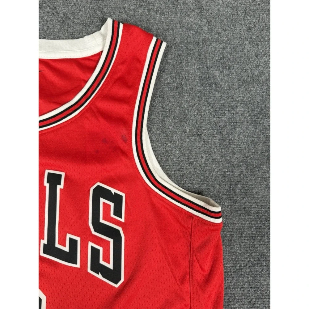 Nike NBA Chicago Bulls Zach LaVine #8 Swingman Jersey Red Mens Large 48